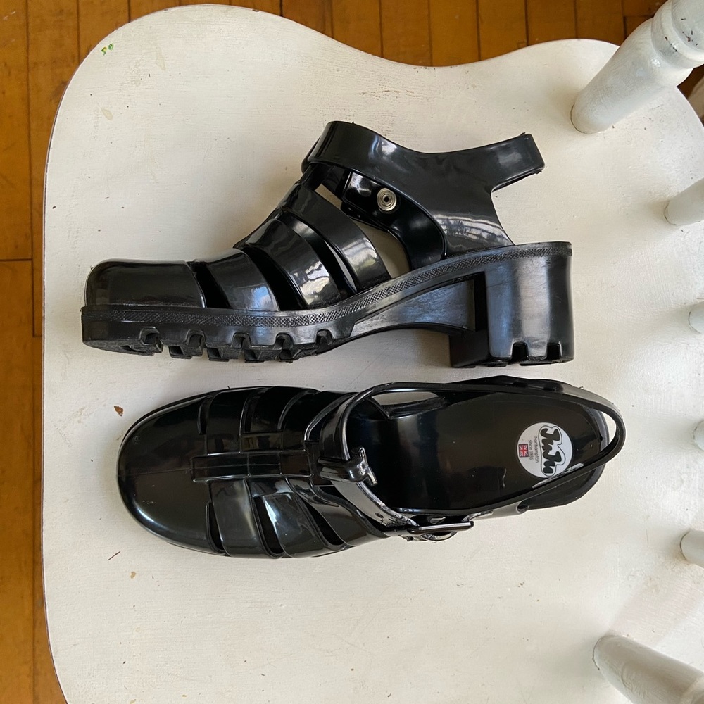 JuJu healed jelly shoes!